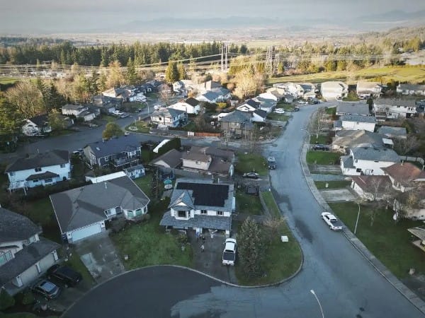 solar panel houses